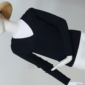 Essendi V Neck Silk and Spandex Sweater